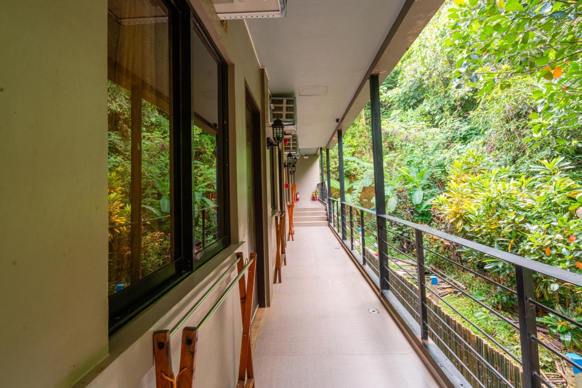 The Ridge Coron Otel Dış mekan fotoğraf